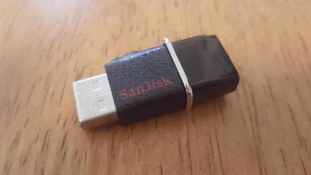 Review: SanDisk 128GB Ultra Dual USB Drive 3.0 (Best USB drive for travel?) 5