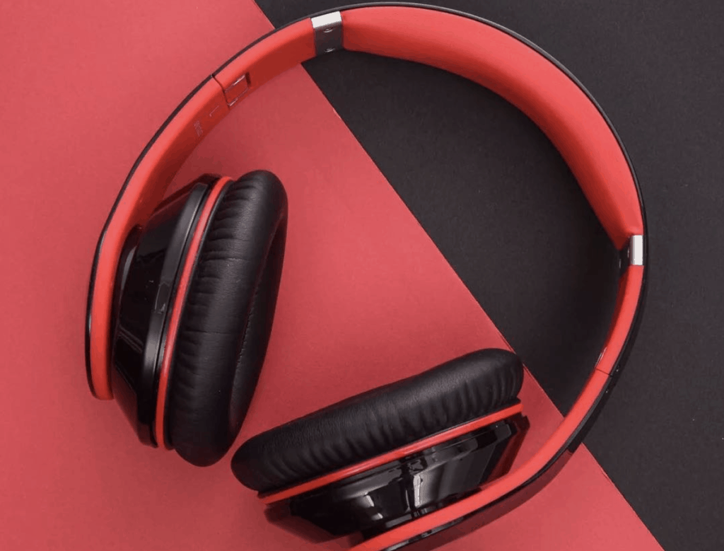 Mpow's 059 Bluetooth Headphones Red model