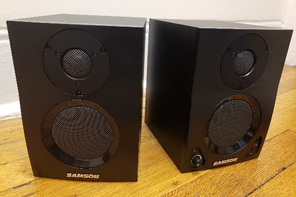 Review: Samson MediaOne BT3 - can monitors this cheap and small be any good? 7