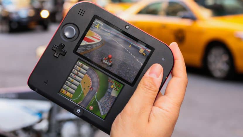 Review: Nintendo 2DS (Worth the savings over the 3DS?) 2