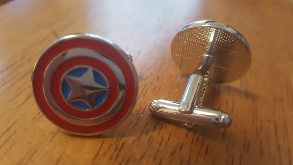 Review: Captain America cufflinks - can cufflinks this cheap be any good? 2