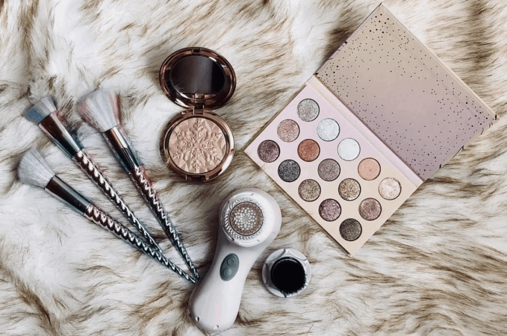 Review: Clarisonic Mia (2-Speed Facial Sonic Cleansing Brush) 4