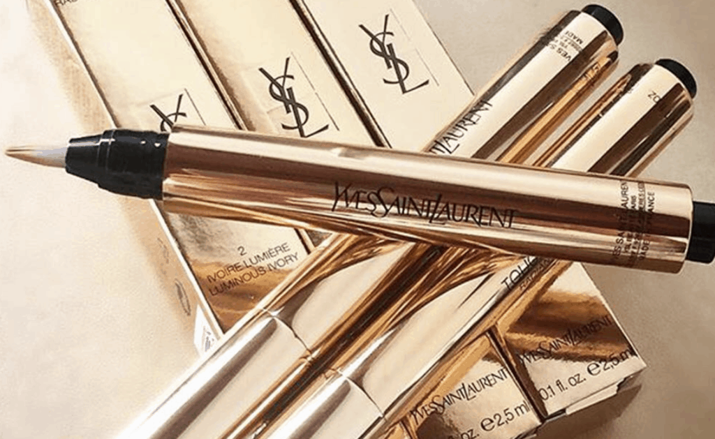 YSL Touche Eclat Radiance Perfecting Pen Feature Photo