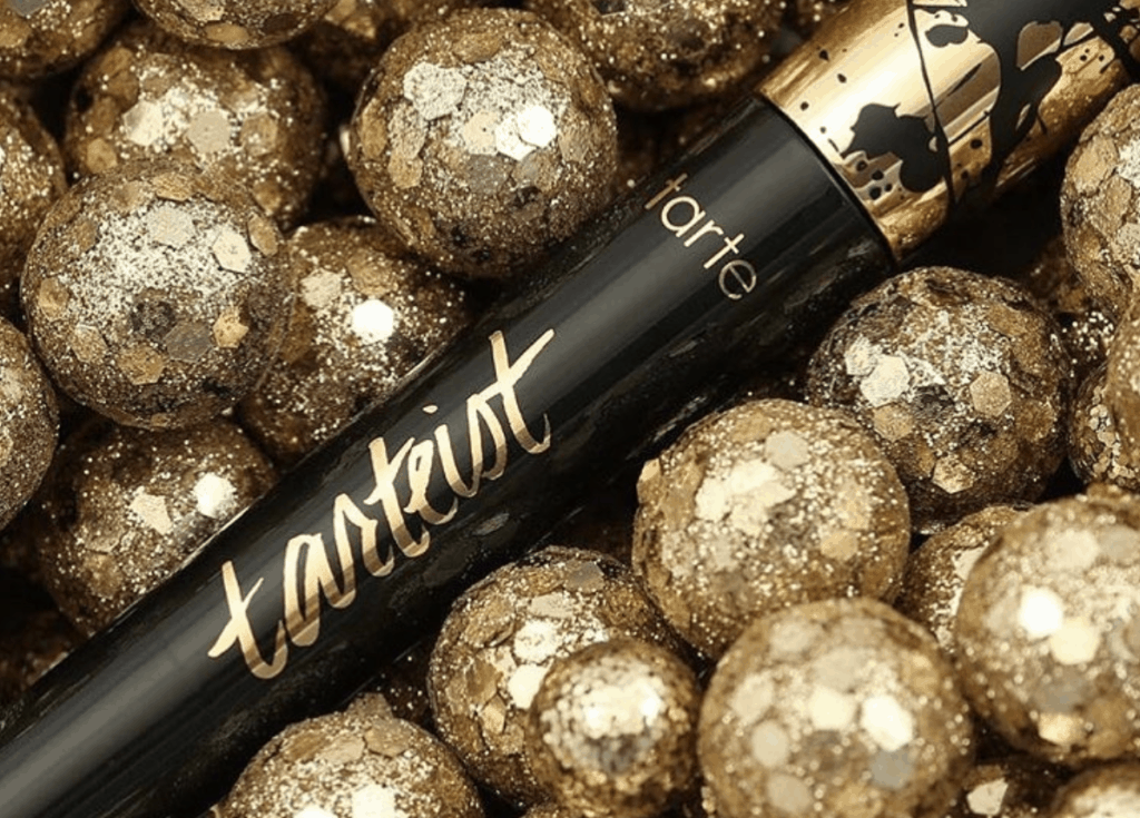 Tarte Tarteist Mascara Gold Backdrop